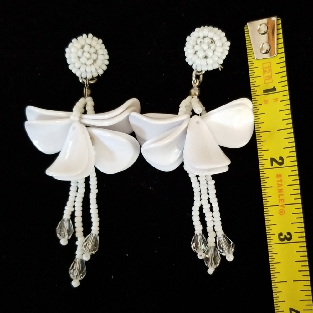 Vintage Estate Beaded Dangling Pierced Earrings - Picture 8 of 12
